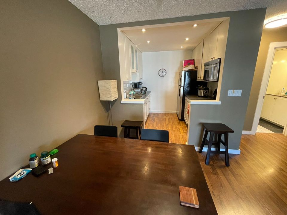 rent 1 bedroom  925 W 10th Ave, Vancouver, V5Z 1L9, VGH